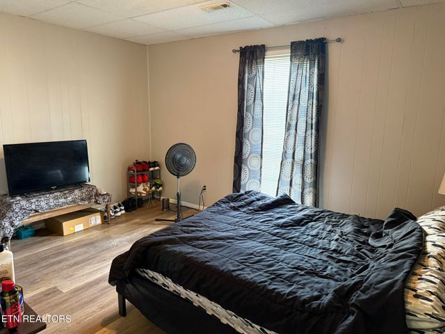 1688 Old Highway 95, Lenoir City, TN 37771