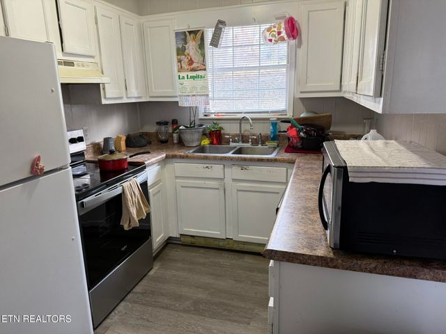 1688 Old Highway 95, Lenoir City, TN 37771