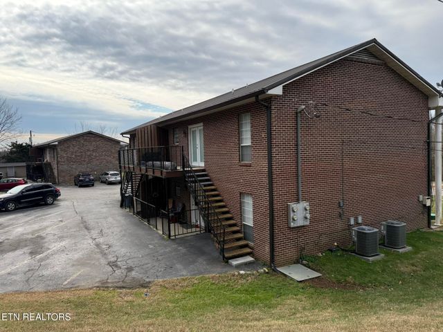 1688 Old Highway 95, Lenoir City, TN 37771