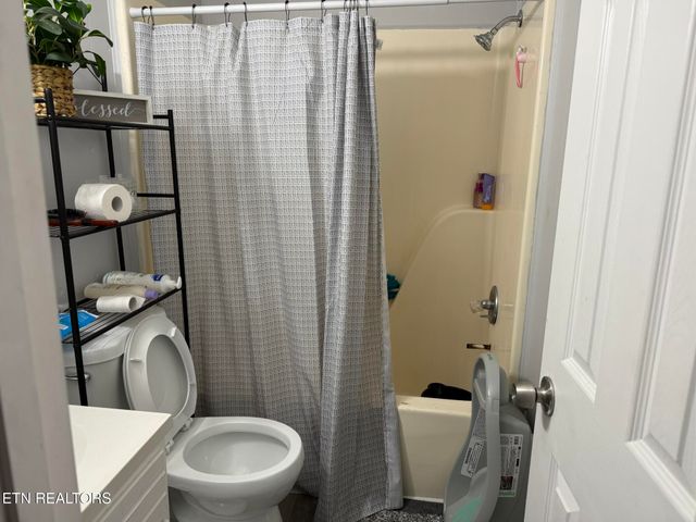 1688 Old Highway 95, Lenoir City, TN 37771