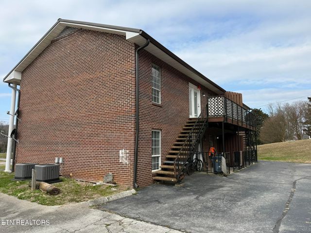 1688 Old Highway 95, Lenoir City, TN 37771