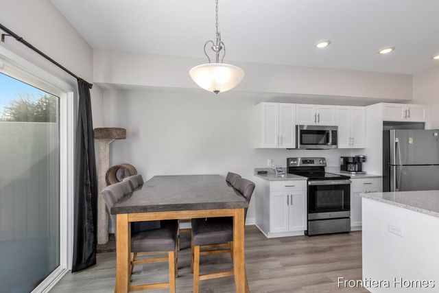 13624 Signature Drive, Holland, MI 49424