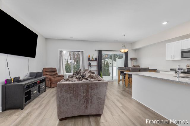 13624 Signature Drive, Holland, MI 49424