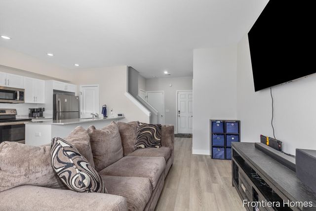 13624 Signature Drive, Holland, MI 49424