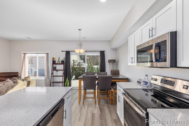 13624 Signature Drive, Holland, MI 49424