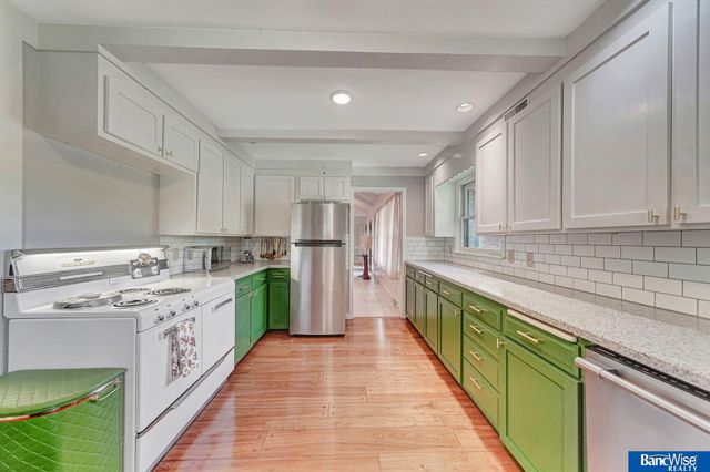 5815 Saint Paul Avenue, Lincoln, NE 68507