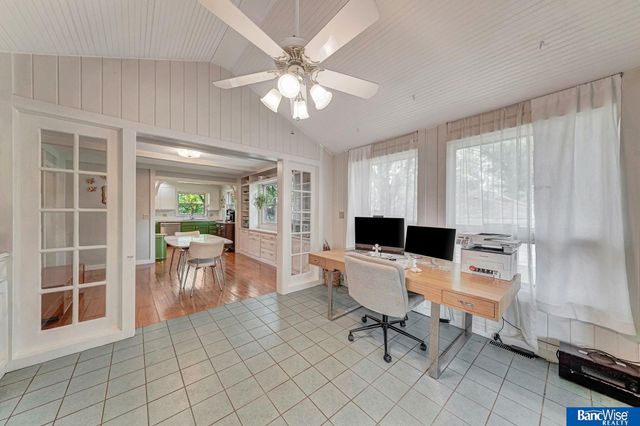 5815 Saint Paul Avenue, Lincoln, NE 68507