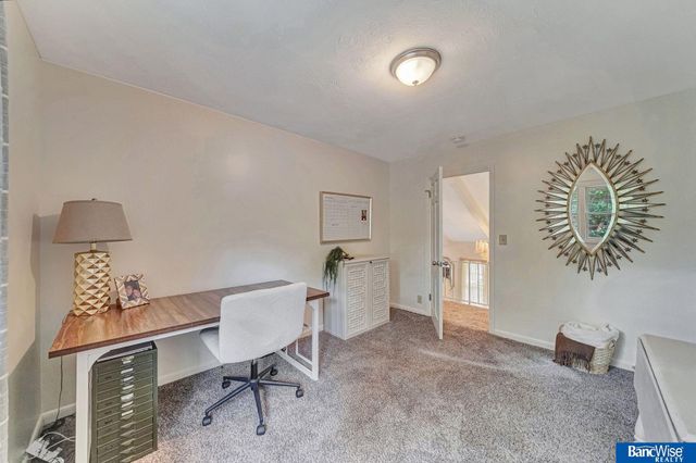 5815 Saint Paul Avenue, Lincoln, NE 68507