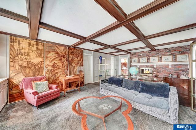 5815 Saint Paul Avenue, Lincoln, NE 68507