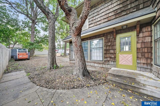 5815 Saint Paul Avenue, Lincoln, NE 68507