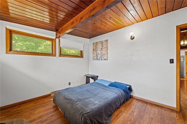 6104 N Garfield Avenue, Gladstone, MO 64118