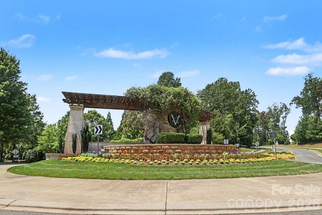 5023 American Bittern Lane, Charlotte, NC 28214
