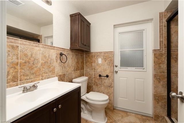 1327 SE 21st AVE, Cape Coral, FL 33990