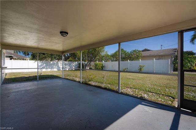 1327 SE 21st AVE, Cape Coral, FL 33990