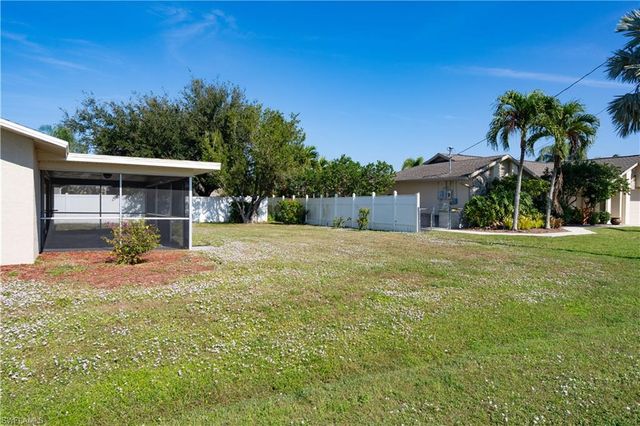 1327 SE 21st AVE, Cape Coral, FL 33990