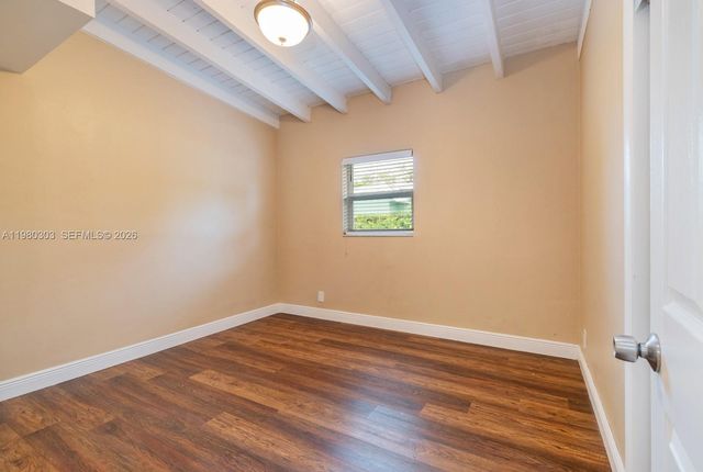 3137 SW 15th St, Fort Lauderdale, FL 33312