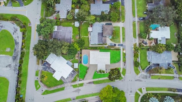 3137 SW 15th St, Fort Lauderdale, FL 33312