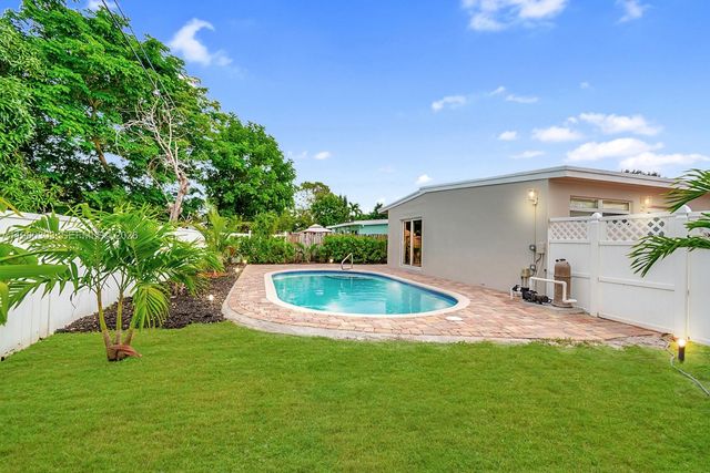 3137 SW 15th St, Fort Lauderdale, FL 33312