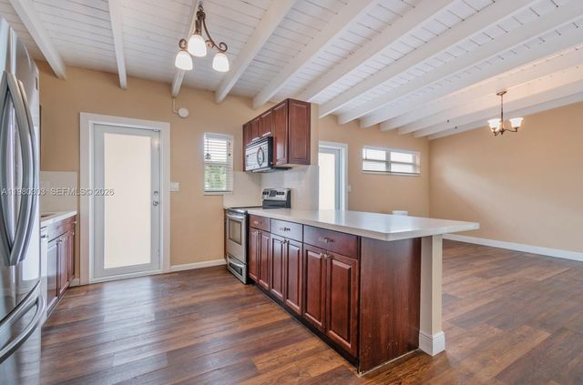 3137 SW 15th St, Fort Lauderdale, FL 33312