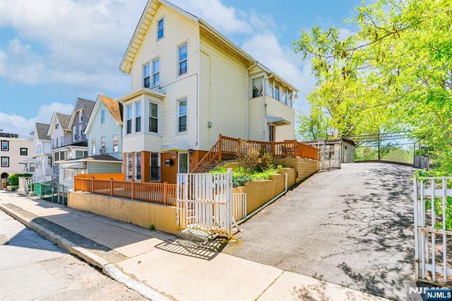 420 Mechanic Street, Orange, NJ 07050