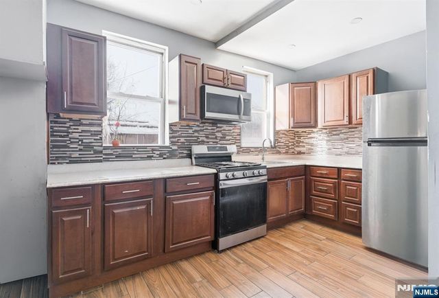 420 Mechanic Street, Orange, NJ 07050