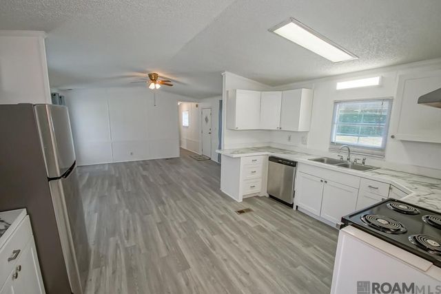 21044 La Hwy 16, Denham Springs, LA 70726
