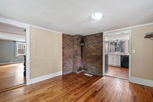 194 Pleasant Street, Bristol, NH 03222