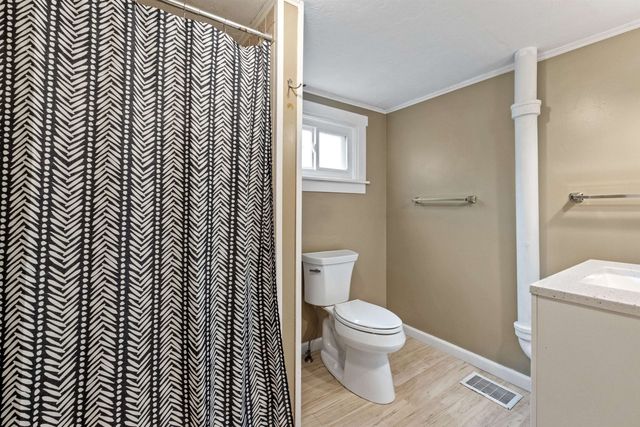 194 Pleasant Street, Bristol, NH 03222