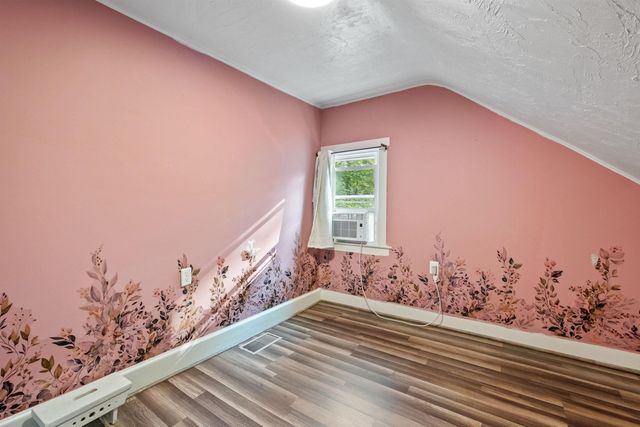 194 Pleasant Street, Bristol, NH 03222