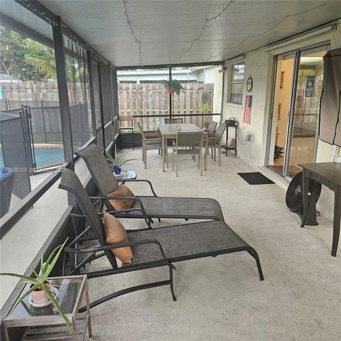 11461 NW 45th Pl, Sunrise, FL 33323