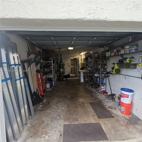 11461 NW 45th Pl, Sunrise, FL 33323