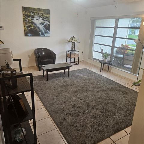 11461 NW 45th Pl, Sunrise, FL 33323