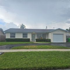 11461 NW 45th Pl, Sunrise, FL 33323