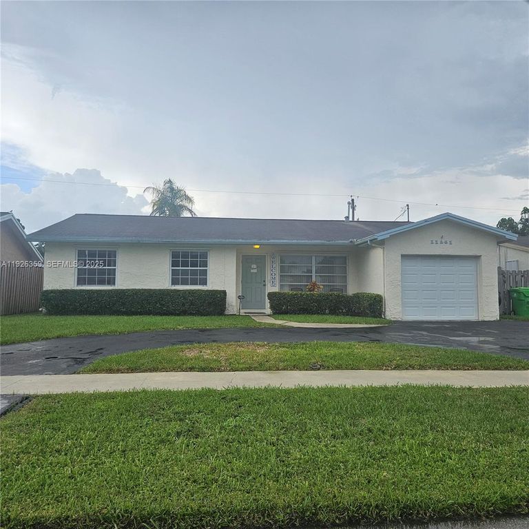 11461 NW 45th Pl, Sunrise, FL 33323