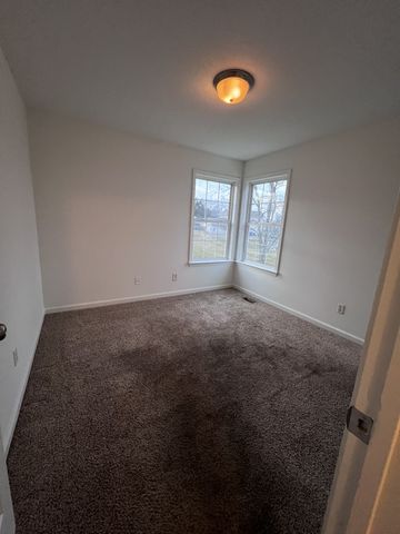 512 Grayson Ct, La Vergne, TN 37086