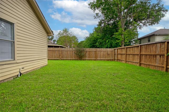 19527 Shady Bank Drive, Tomball, TX 77375