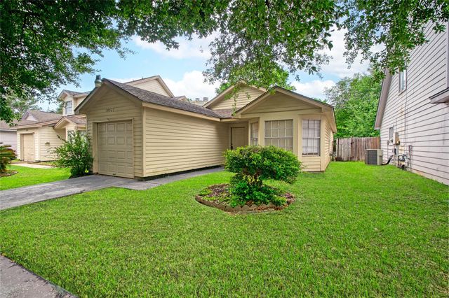 19527 Shady Bank Drive, Tomball, TX 77375