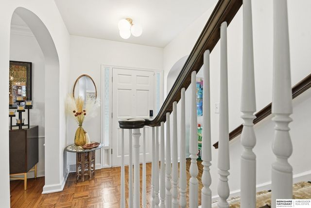503 Ridgewood Avenue, Omaha, NE 68114