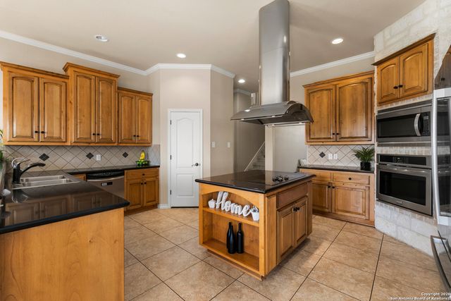 140 Legacy Trail, La Vernia, TX 78121