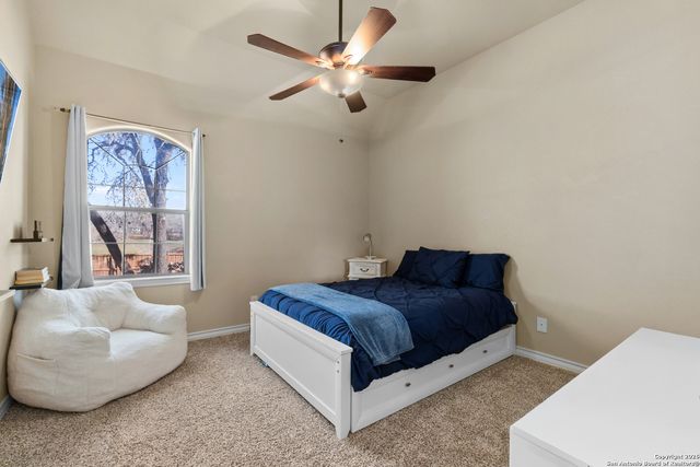 140 Legacy Trail, La Vernia, TX 78121