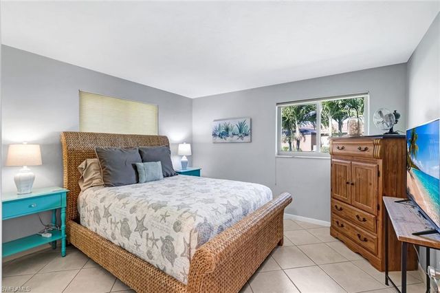 4305 1st AVE, Cape Coral, FL 33904