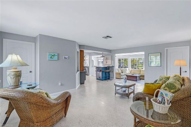 4305 1st AVE, Cape Coral, FL 33904