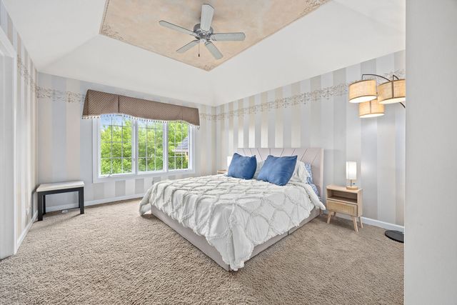 39W514 Bealer Circle, Geneva, IL 60134