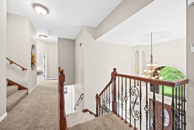 39W514 Bealer Circle, Geneva, IL 60134