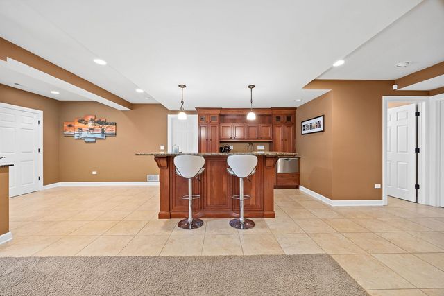 39W514 Bealer Circle, Geneva, IL 60134