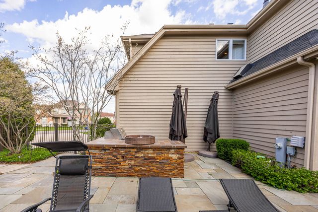 39W514 Bealer Circle, Geneva, IL 60134