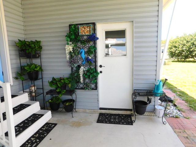 376 Seahorse Terrace, Fort Pierce, FL 34982