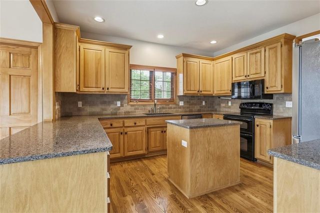 3930 W 223 Street, Bucyrus, KS 66013