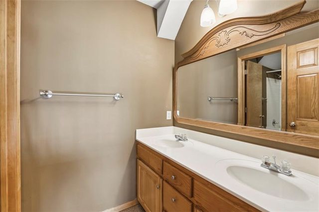 3930 W 223 Street, Bucyrus, KS 66013