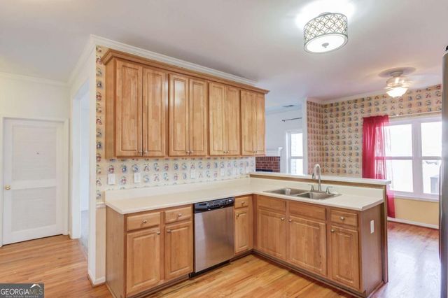 3322 Henderson View Court, Loganville, GA 30052